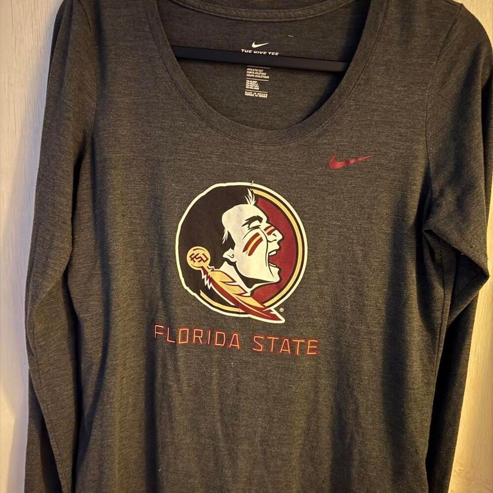 Nike Women's Grey and Black Shirt